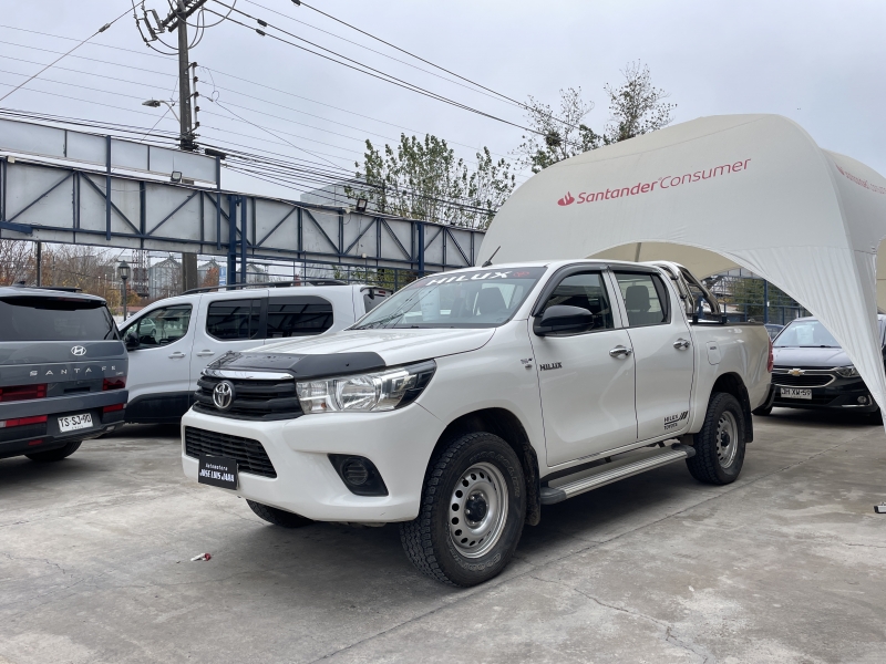 TOYOTA HILUX DX