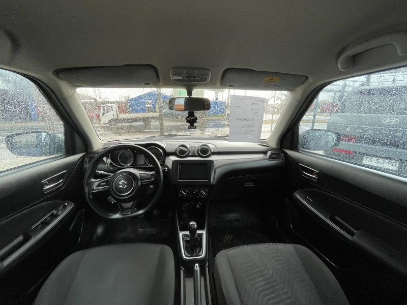 Suzuki Swift Glx1.2 Ac — foto 5 de 9