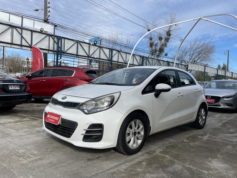 KIA RIO 5 EX