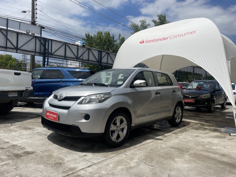 TOYOTA URBAN CRUSIER