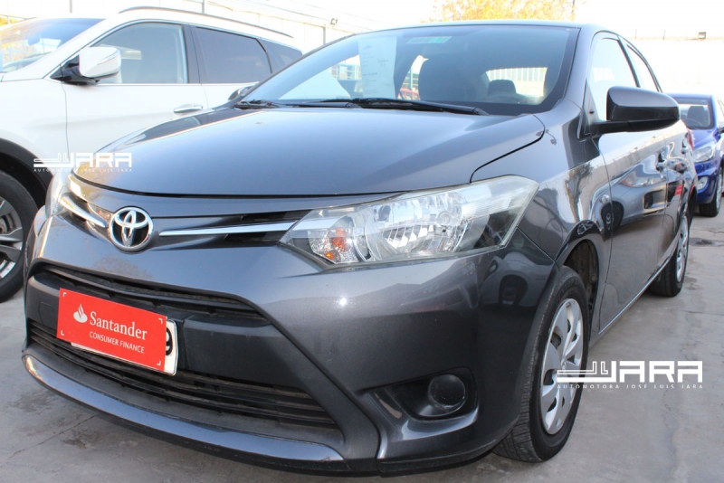 Toyota Yaris 1.5 GLI AA 2014, 36.000KM. Automotora José