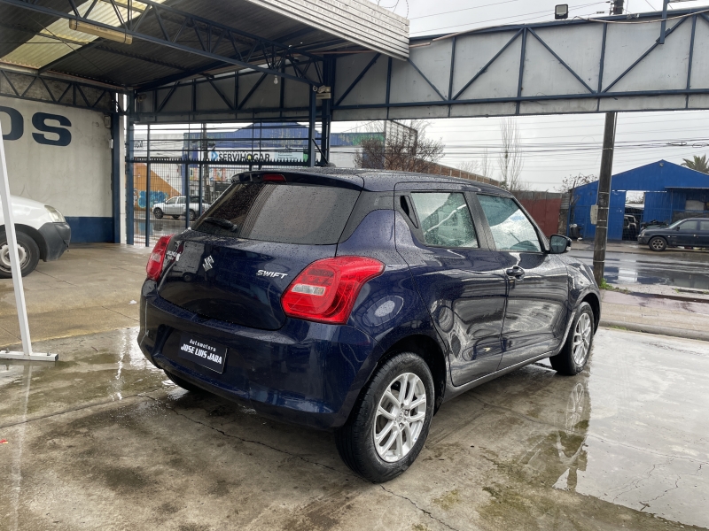 Suzuki Swift Glx1.2 Ac — foto 2 de 9