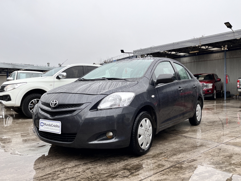 TOYOTA YARIS XLI 1.5